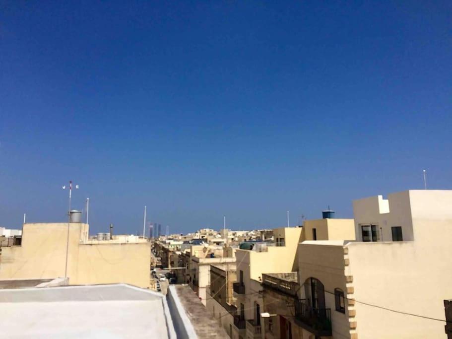 May Flower: Modern Flat Close To Airport/Bus Stops Tarxien Kültér fotó