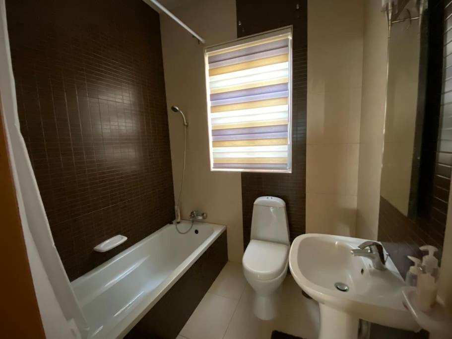 May Flower: Modern Flat Close To Airport/Bus Stops Tarxien Kültér fotó